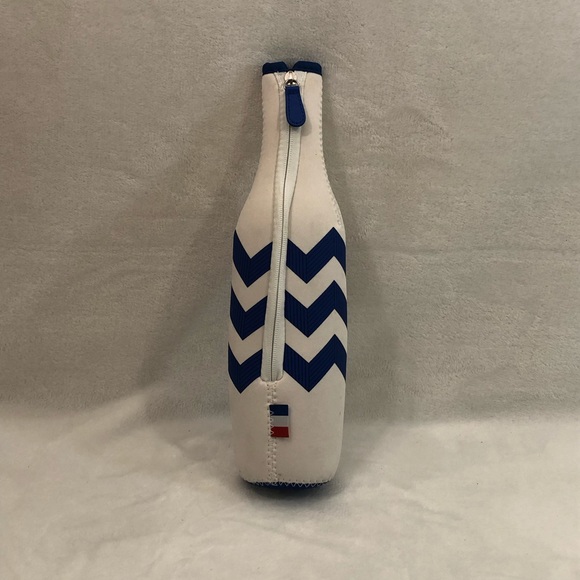 Grey Goose Vodka 14” Coozi Keep Cold Zip Up Liquor Bottle Holder Blue & White. - Picture 2 of 11